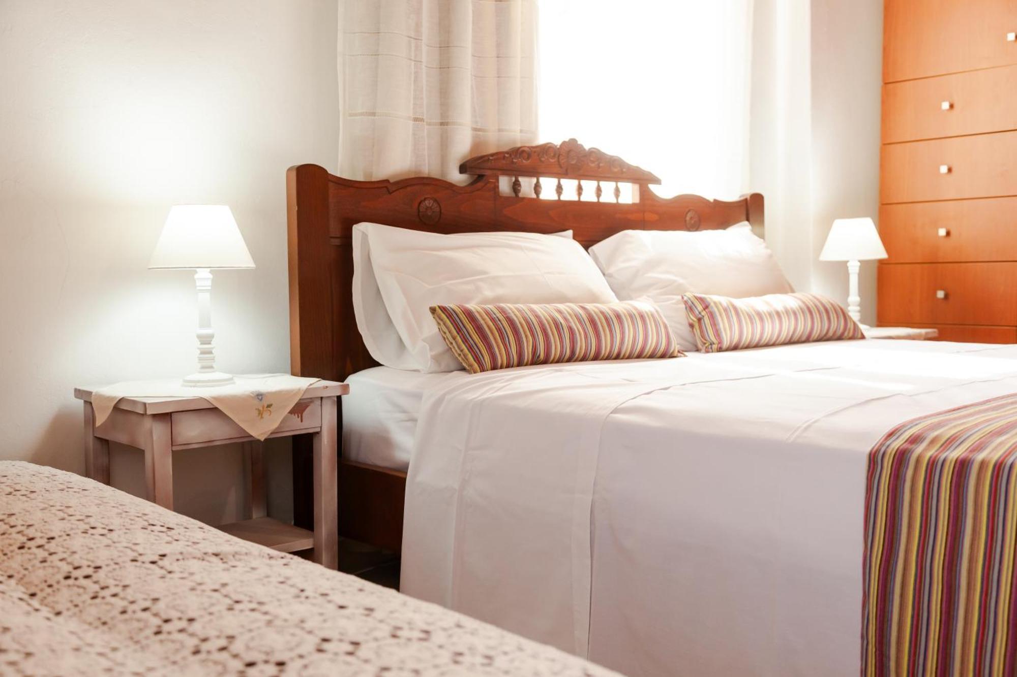 Amnisiades Apartments Картерос Экстерьер фото